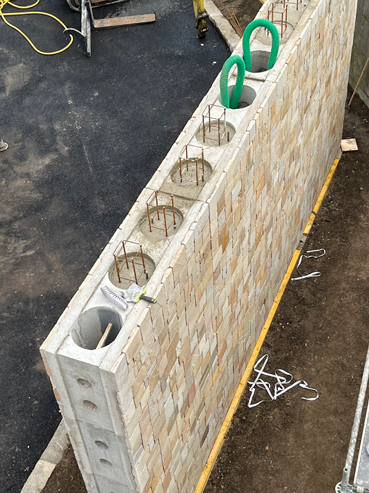 Ferraillage et coulage du béton dans les réservations